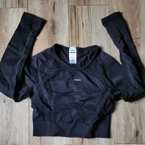 Gymshark Black Long Sleeve Crop Top